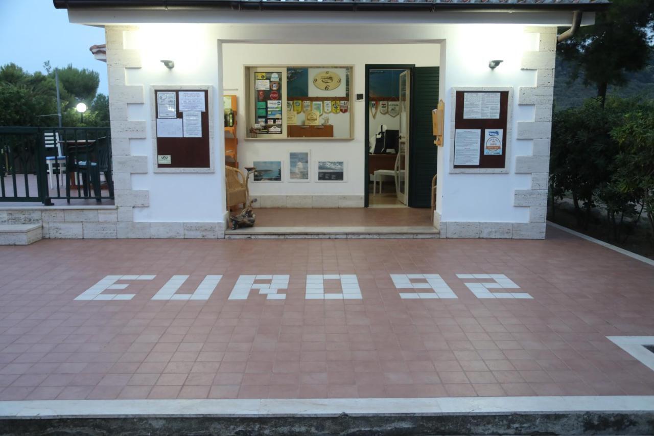 Appartamenti Euro'92 Vieste Buitenkant foto